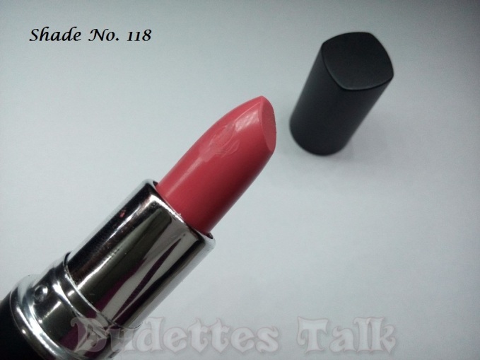 Marlin "Hot Lips" lipstick in "118"